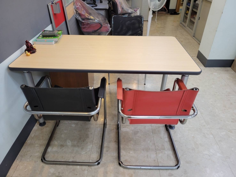 亞瑟時尚會議桌